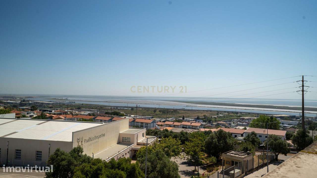 Apartamento mobilado de 3 assoalhadas na Quinta do Castelo – Santa Iri - Grande imagem: 4/21
