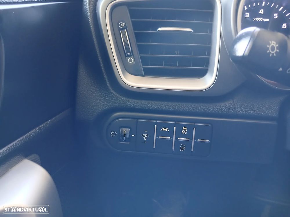 Kia Ceed 1.0 T-GDI 120 OPF Nightline Edition - 11