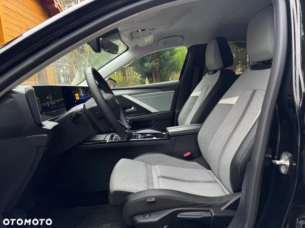 Opel Astra 1.2 T Elegance S&S - 15