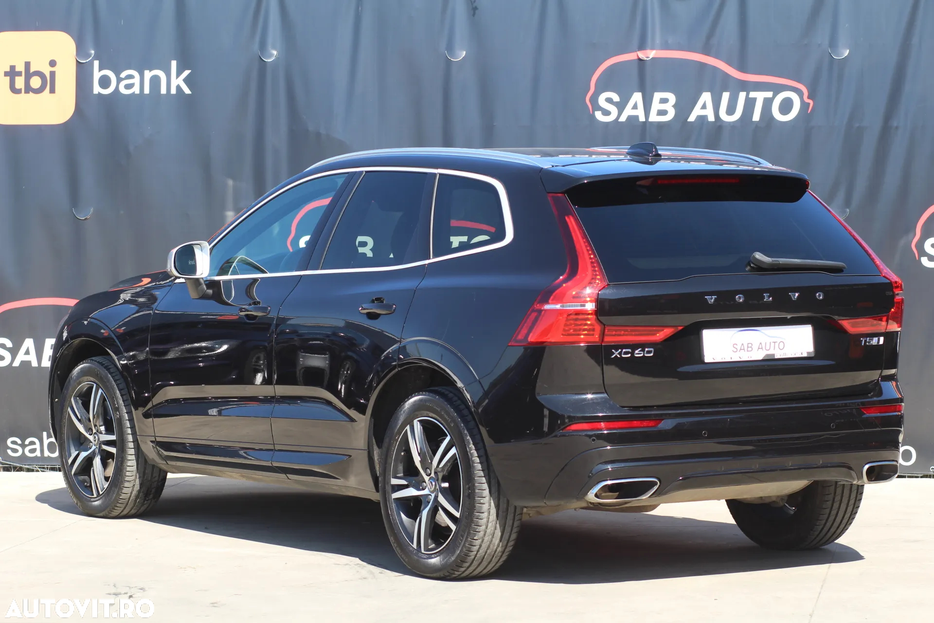 Volvo XC 60 B5 B AWD Geartronic RDesign - 25