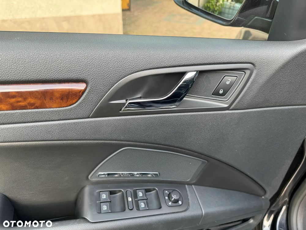 Skoda Superb 2.0 TDI Elegance DSG - 16