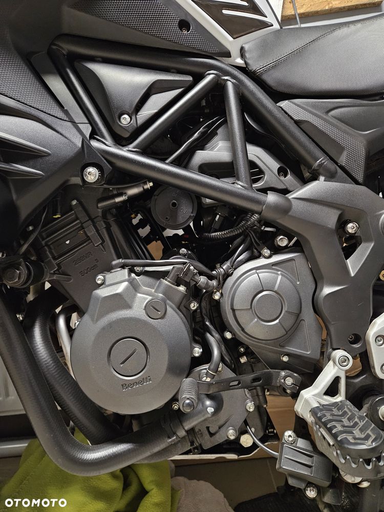 Benelli TRK 502X - 5