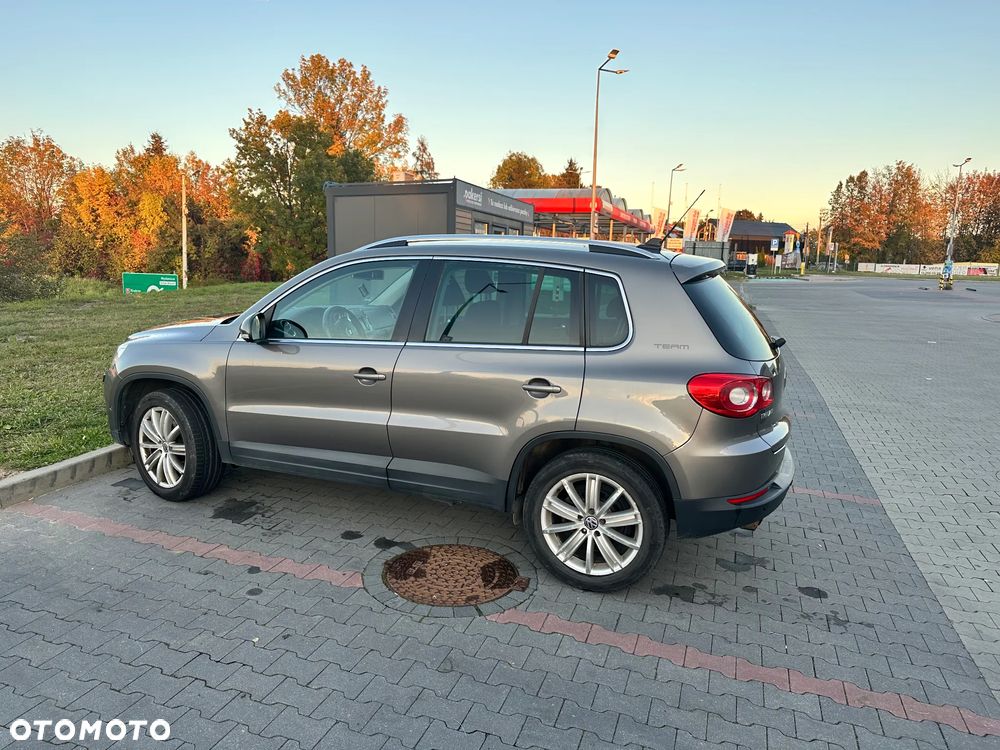 Volkswagen Tiguan - 14