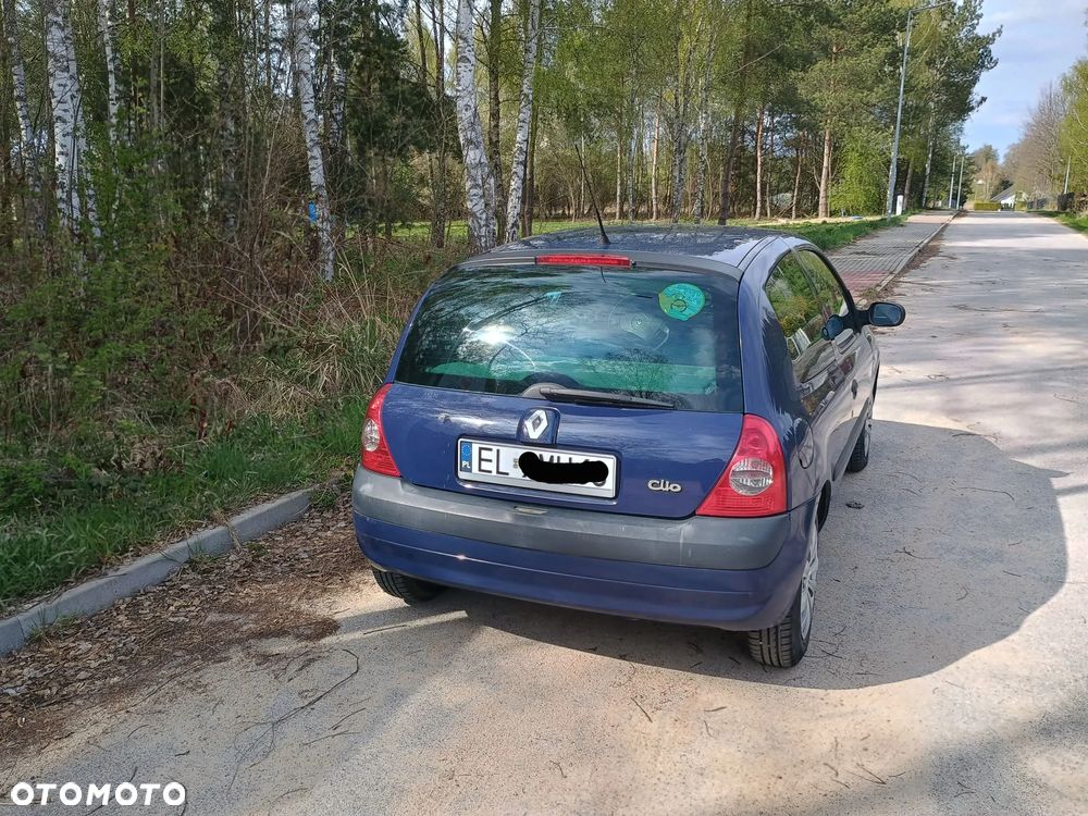 Renault Clio - 9