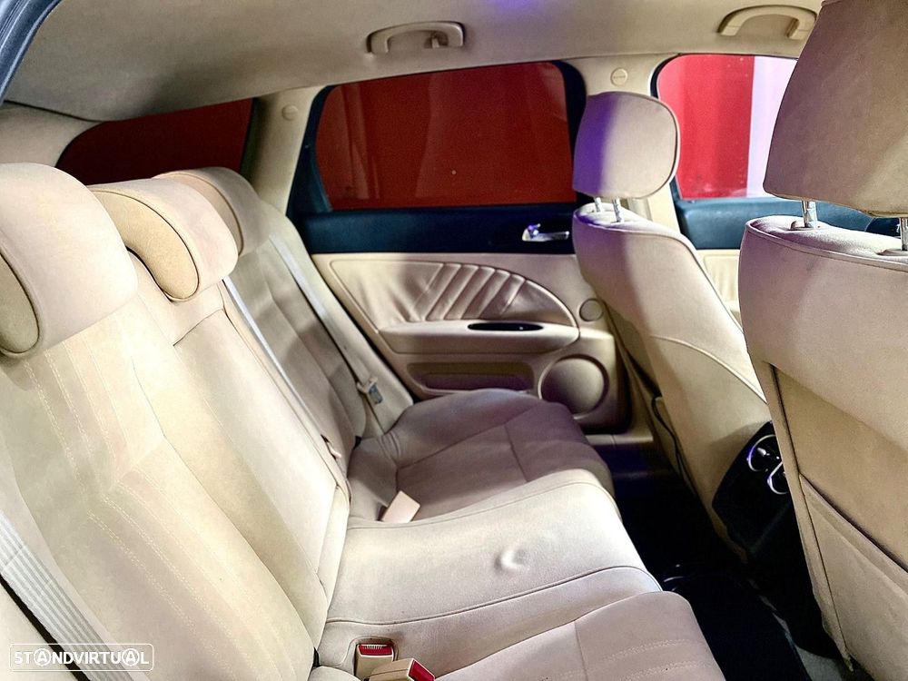Alfa Romeo 159 Sportwagon 1.9 JTDm 16V Elegante - 28