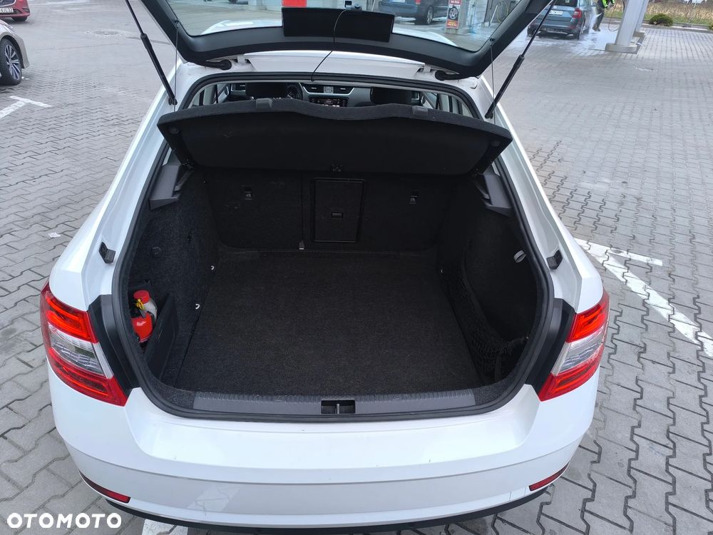 Skoda Octavia 1.6 TDI SCR Ambition - 12