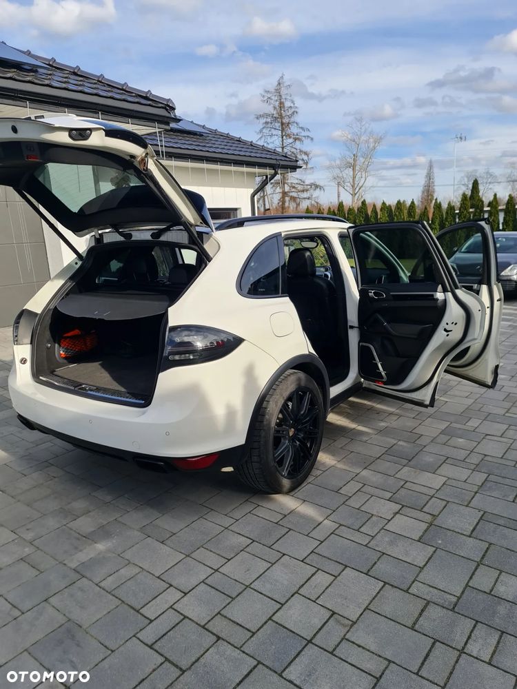 Porsche Cayenne S - 22