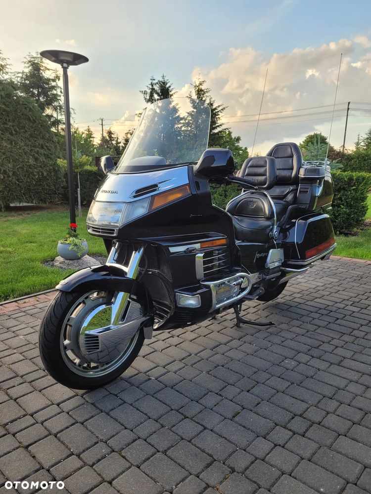 Honda GL - 7