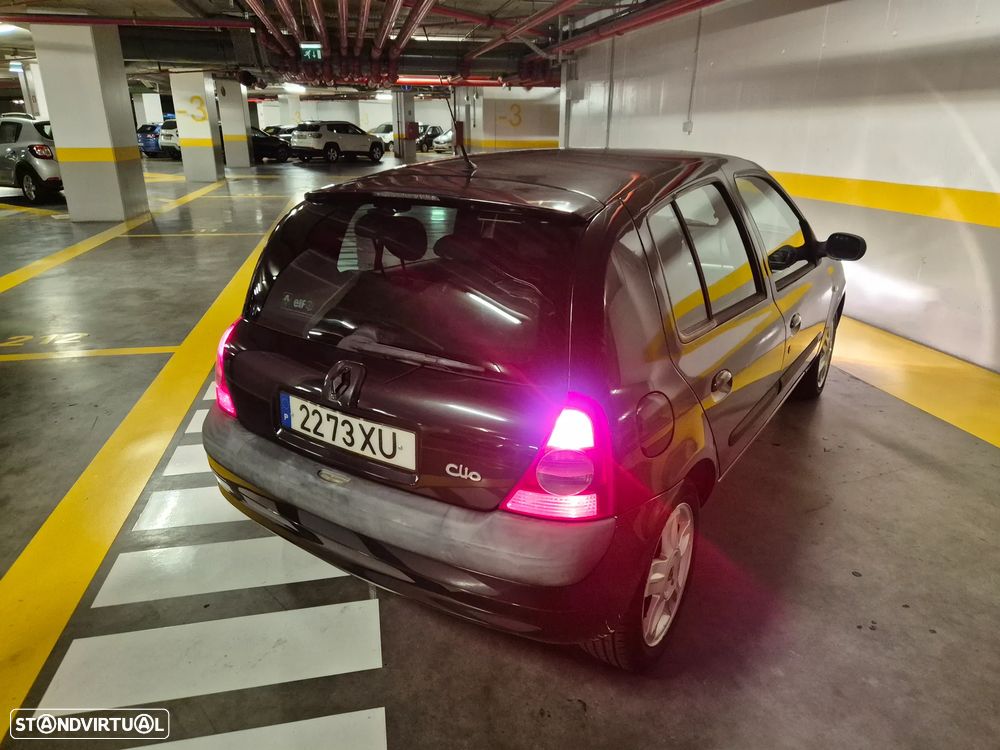 Renault Clio 1.2 16V Dynamique - 9
