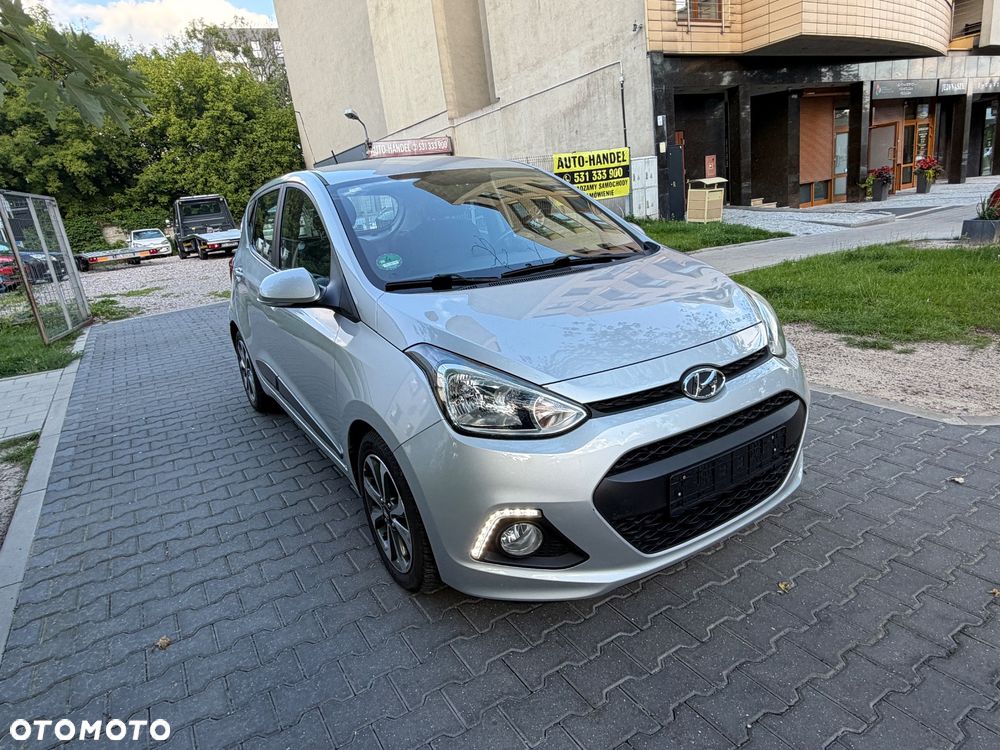 Hyundai i10 1.2 YES Silver - 3