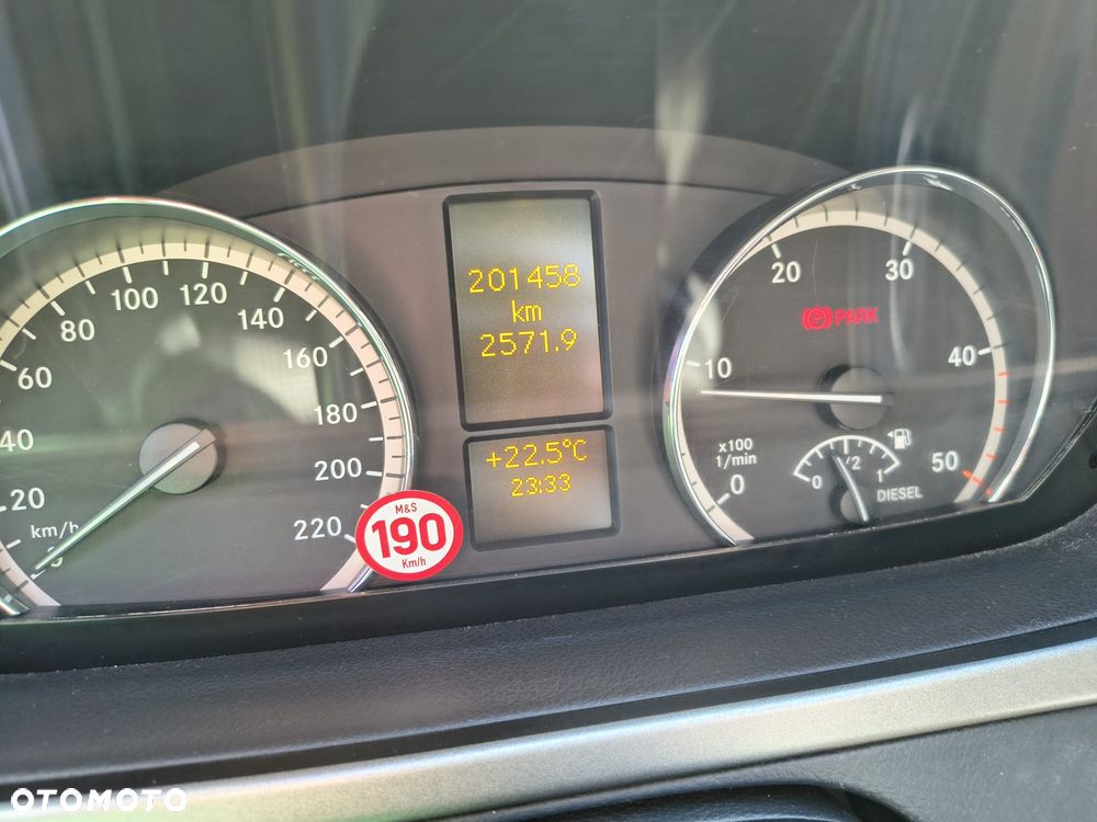 Mercedes-Benz Vito - 11