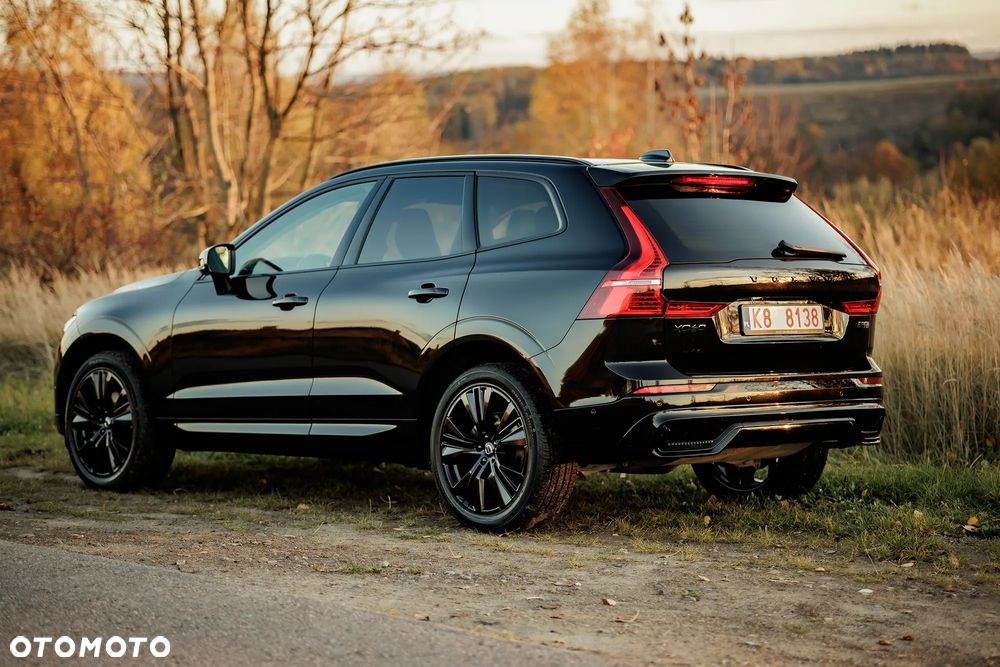 Volvo XC 60 B5 B AWD Plus Black Edition - 14