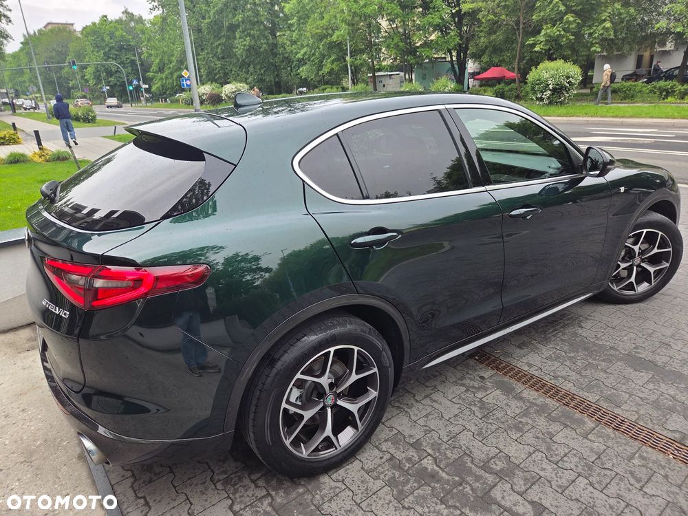 Alfa Romeo Stelvio 2.0 Turbo TI Q4 - 10