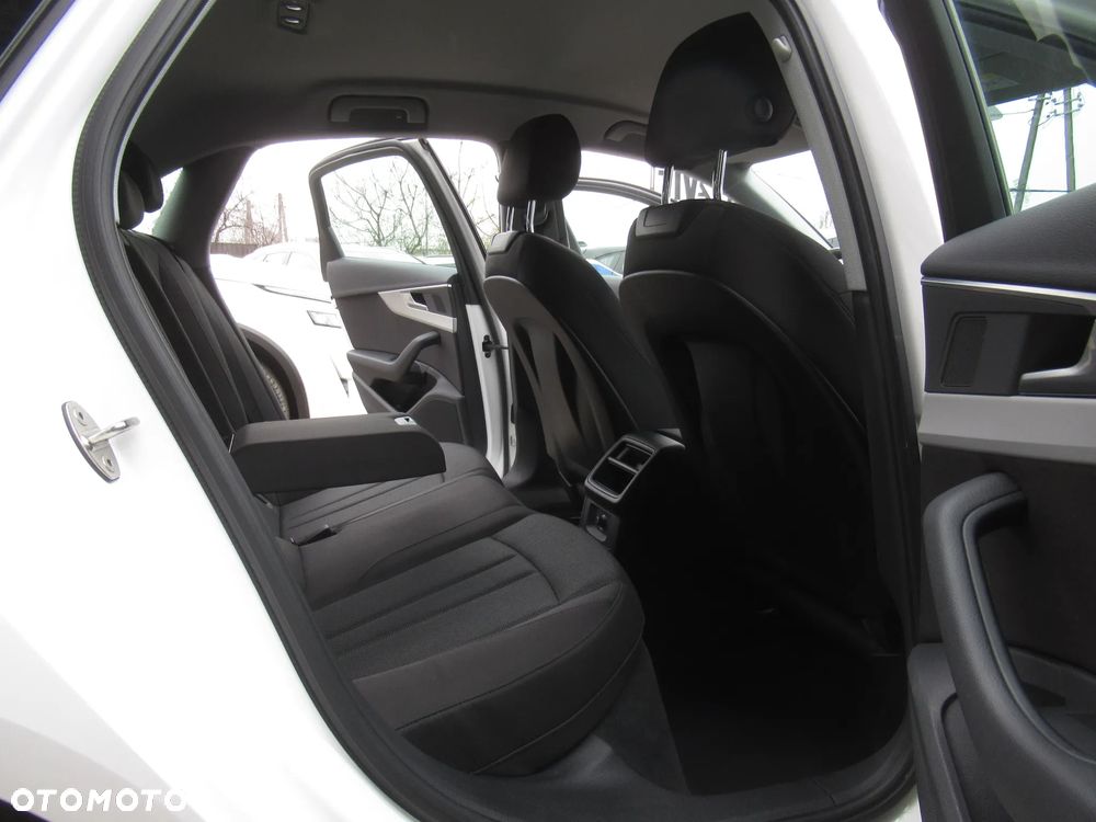 Audi A4 Limousine 35 TFSI S tronic - 8