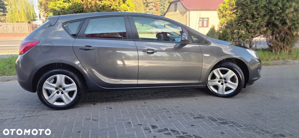 Opel Astra 1.6 Active - 19