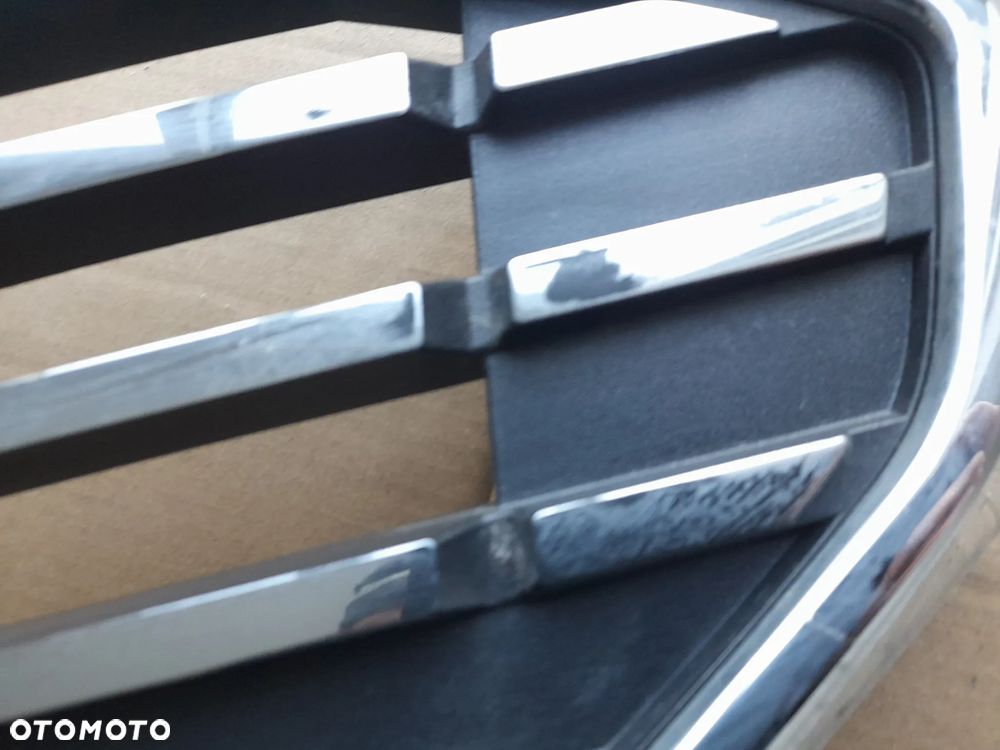 FORD FIESTA MK8 LIFT GRILL ATRAPA TITANIUM 21-> - 8