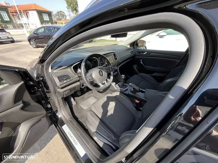 Renault Mégane Sport Tourer 1.5 Blue dCi Limited - 29