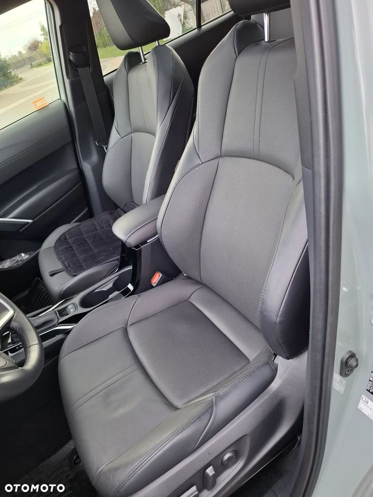 Toyota Corolla Cross 2.0 Hybrid Executive - 11