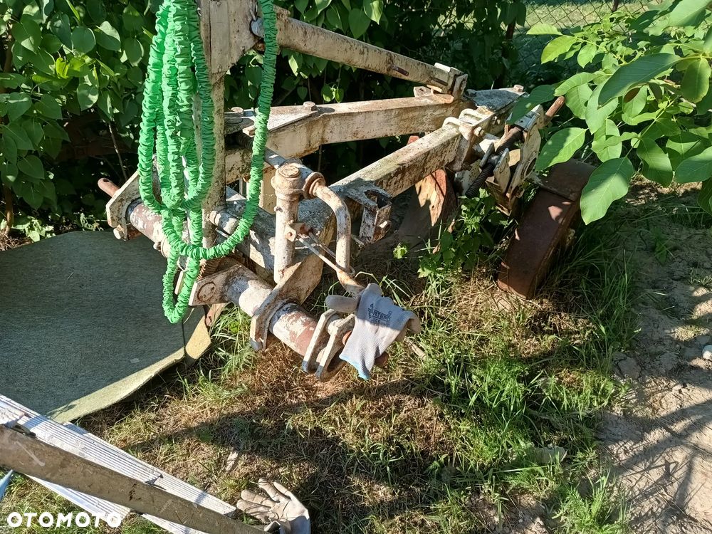 Unia ROZRZUTNIK I INNY SPRZĘT ROLNICZY - 13