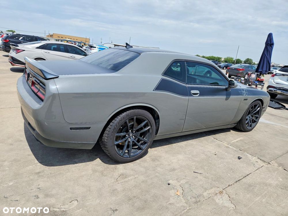 Dodge Challenger Automatik R/T Plus Scat Pack - 4