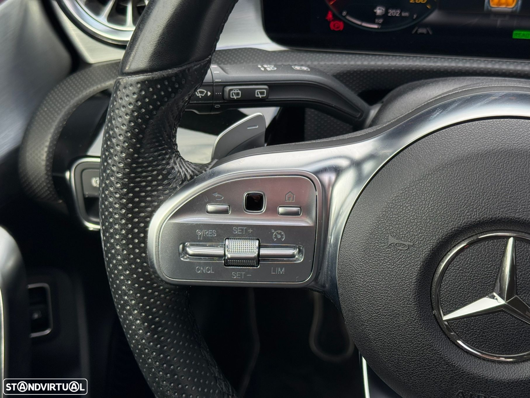 Mercedes-Benz A 250 e AMG Line - 30