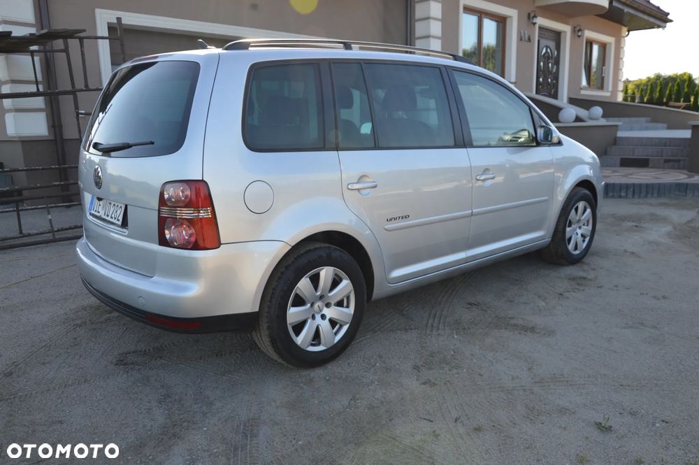 Volkswagen Touran 2.0 TDI United - 14