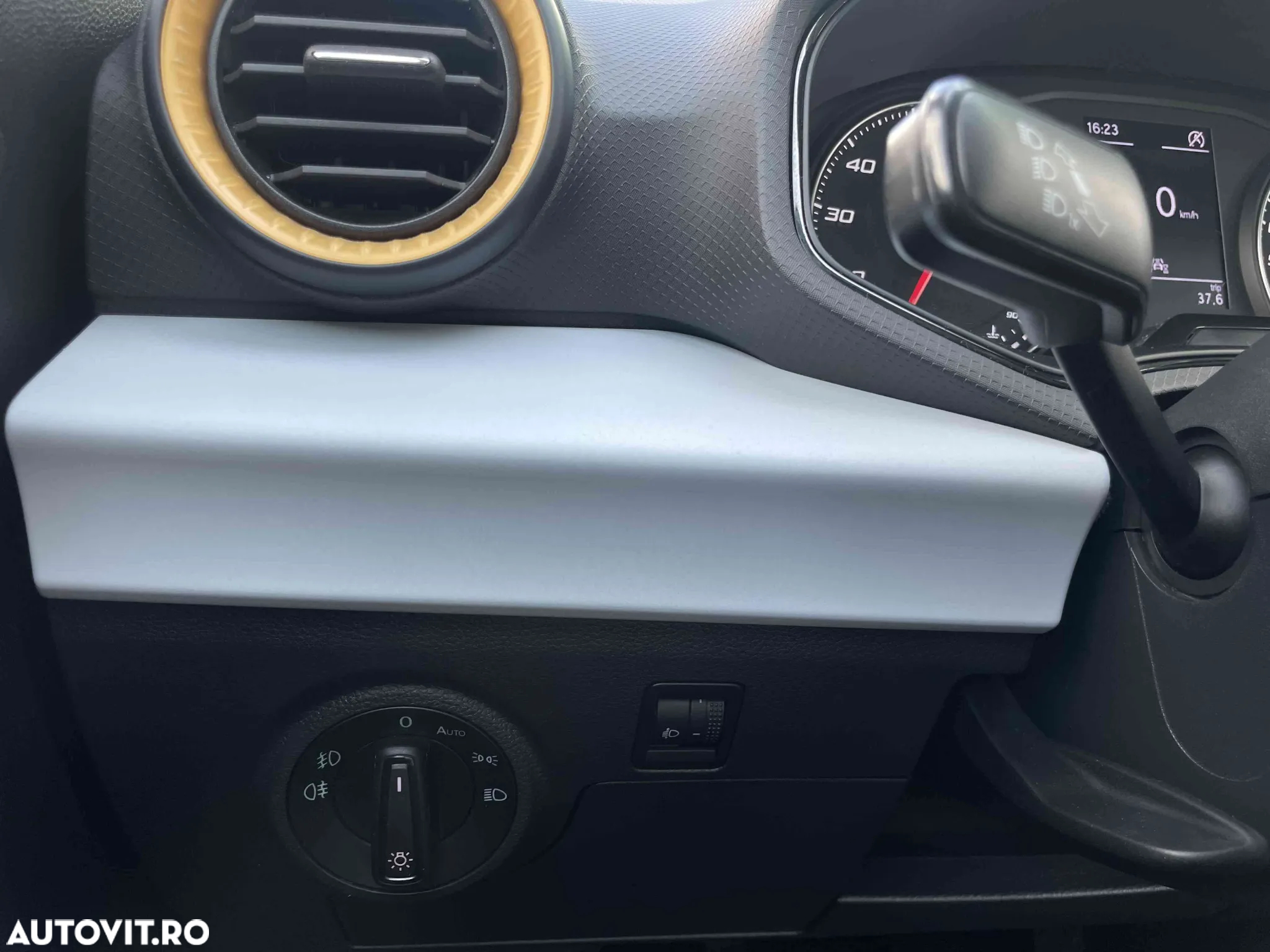 Seat Arona - 10