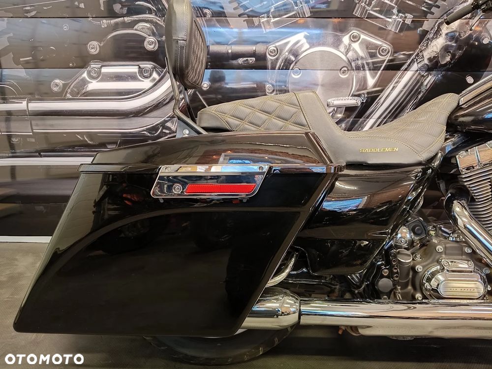 Harley-Davidson Touring Street Glide - 28