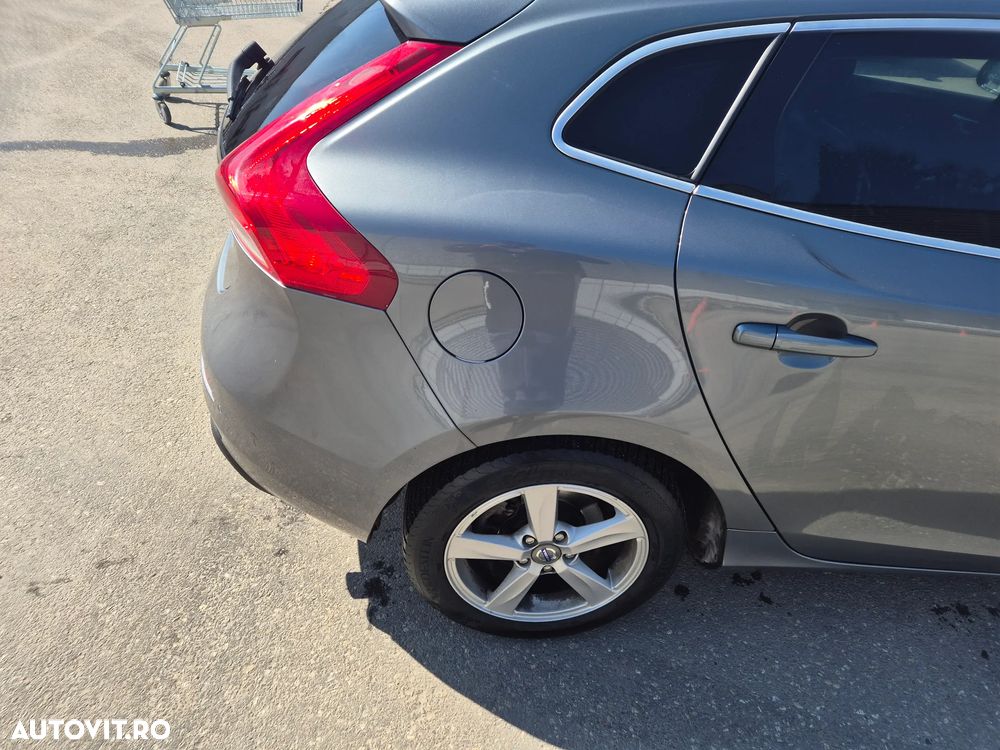 Volvo V40 D4 Summum - 23