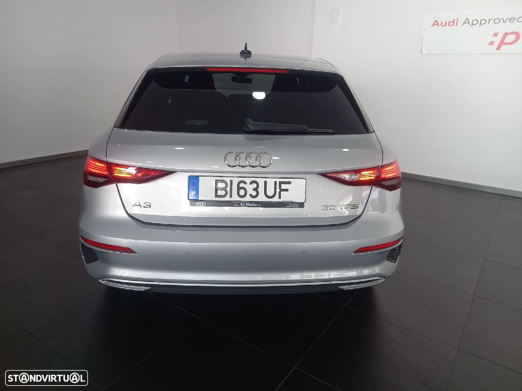 Audi A3 Sportback 30 TFSI Advanced S tronic - 8