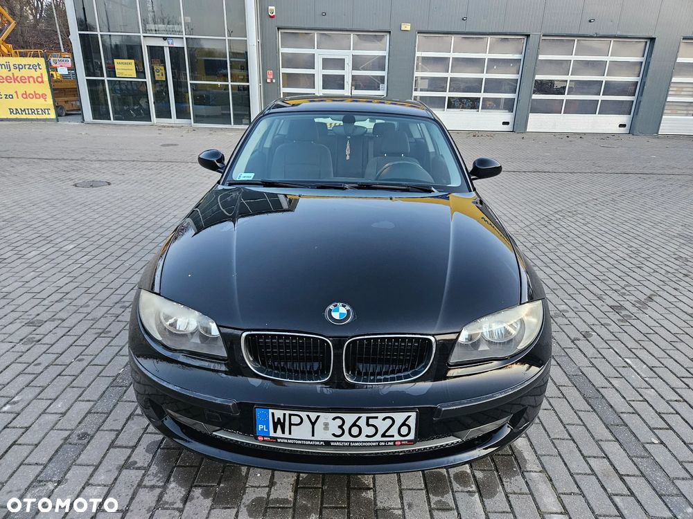 BMW Seria 1 116i - 11