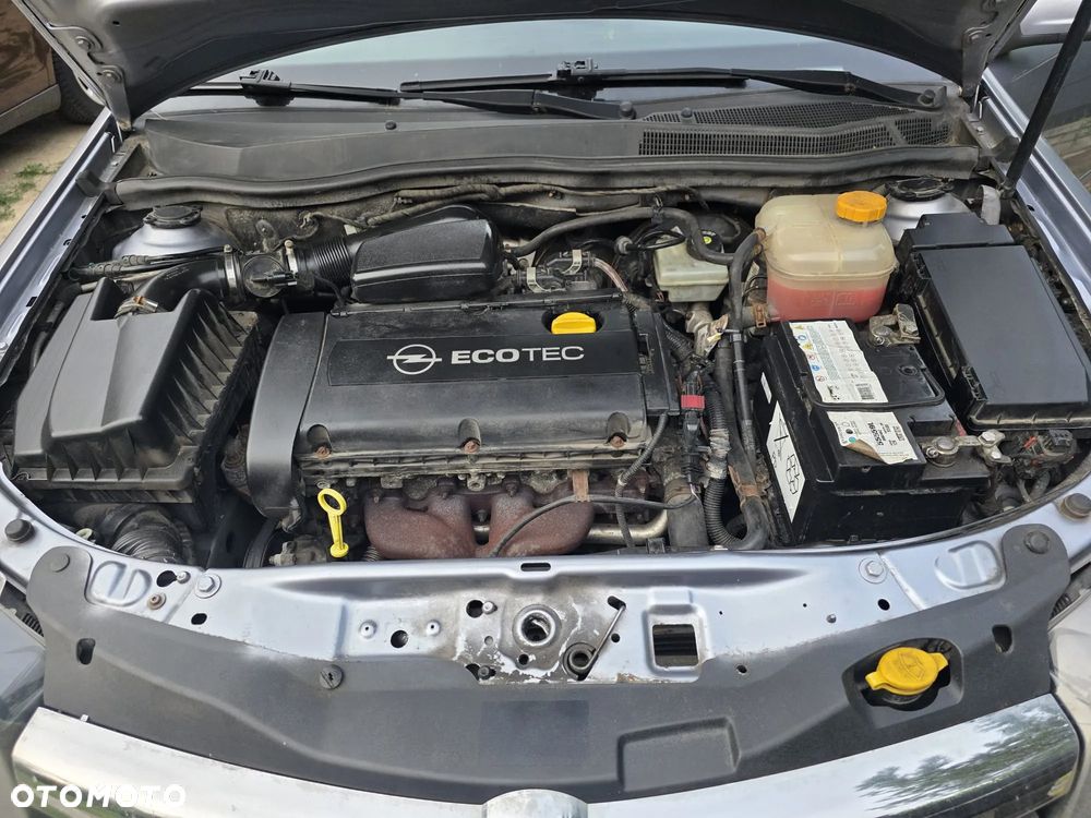 Opel Astra 1.6 Sport - 11