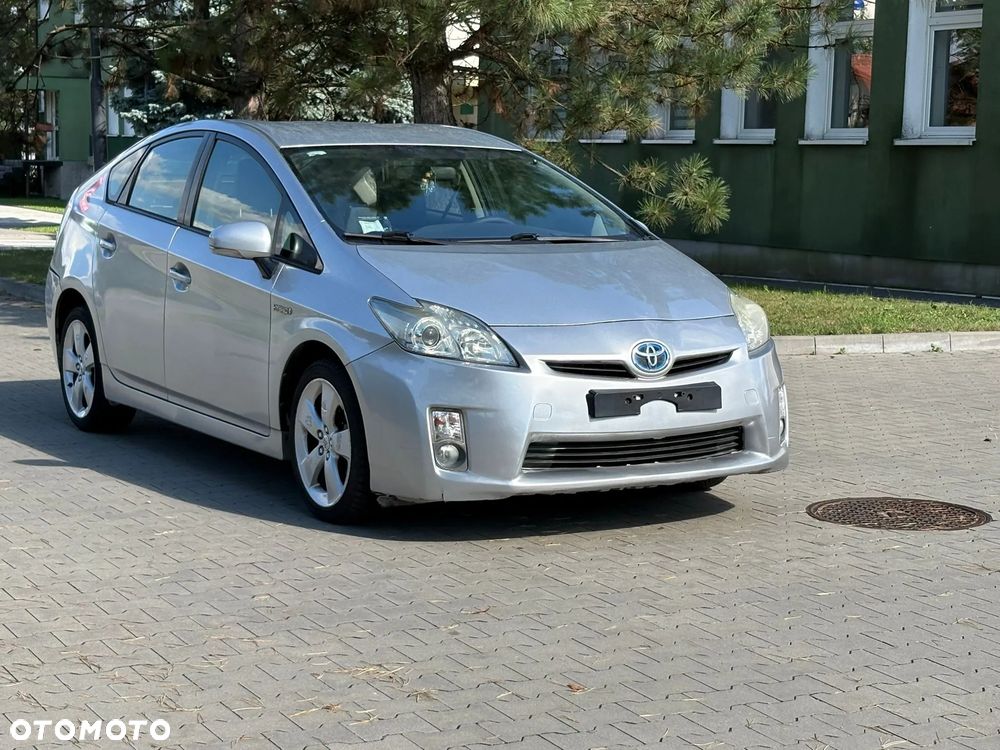 Toyota Prius (Hybrid) Executive - 1