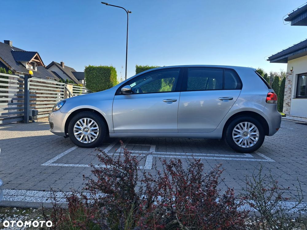 Volkswagen Golf - 8