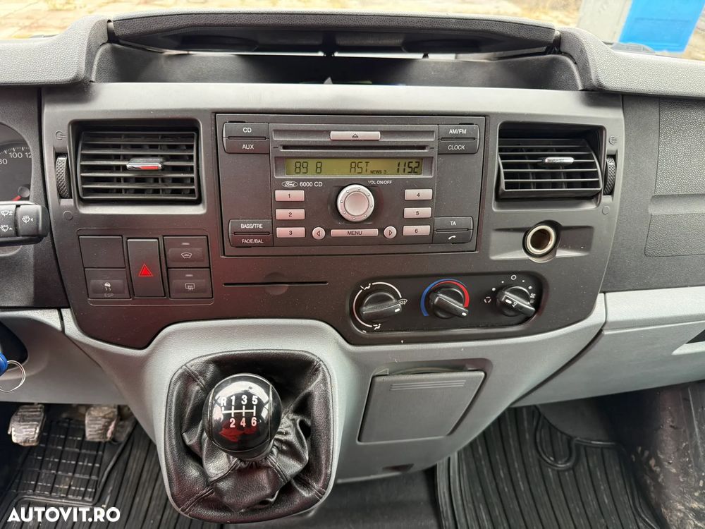 Ford Transit - 8