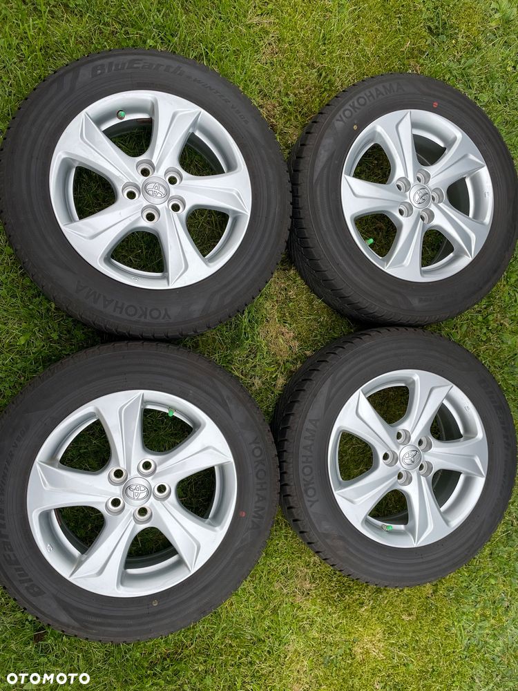 Koła zimowe Toyota Yaris IV 4 czujniki super stan - 1