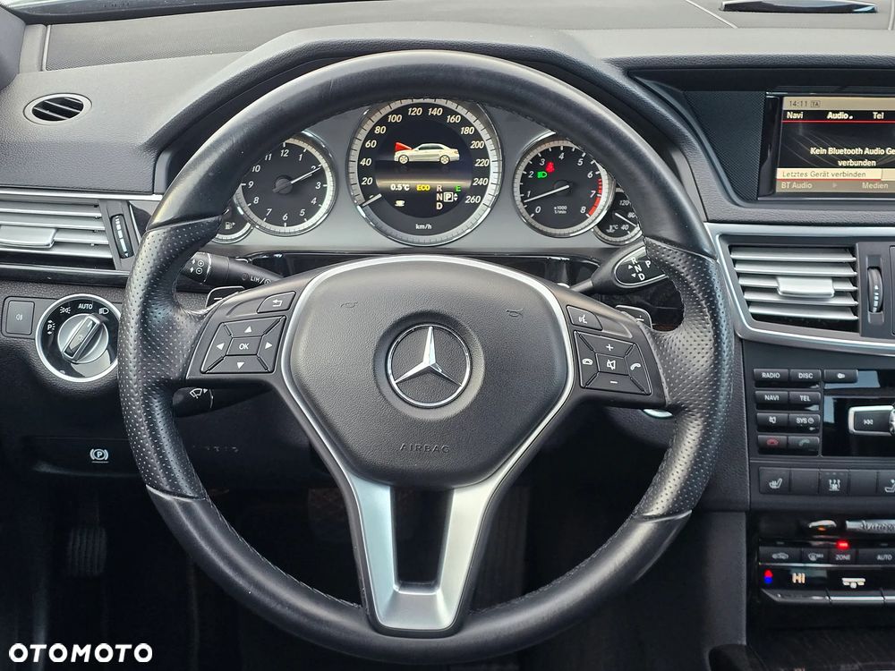 Mercedes-Benz Klasa E 200 CGI BlueEFFICIENCY 7G-TRONIC Avantgarde - 36
