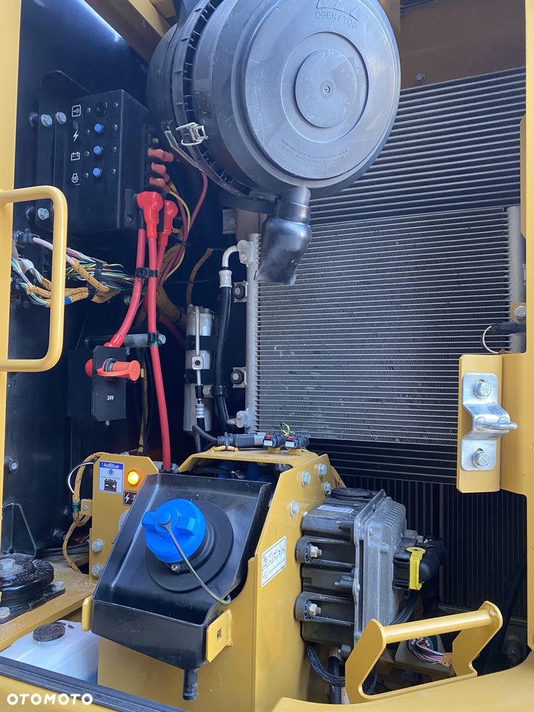 Caterpillar 325 F LCR - 28