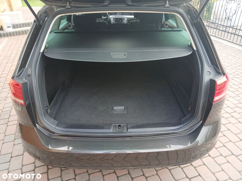 Volkswagen Passat Variant 2.0 TDI BMT Comfortline - 20
