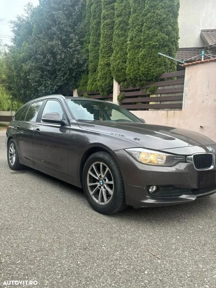 BMW Seria 3 318d DPF Touring - 2