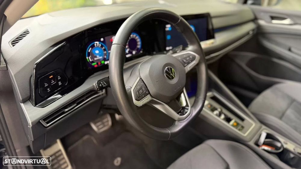 VW Golf 1.4 TSI e-Hybrid DSG - 25