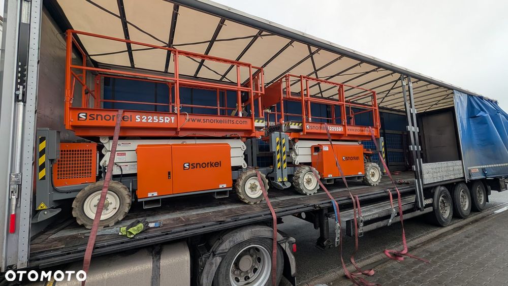 Snorkel S2255RT Podnośnik nożycowy Ruchome rusztowanie 4x4 Diesel 50 mth 420KG Platforma Genie Skyjack - 15
