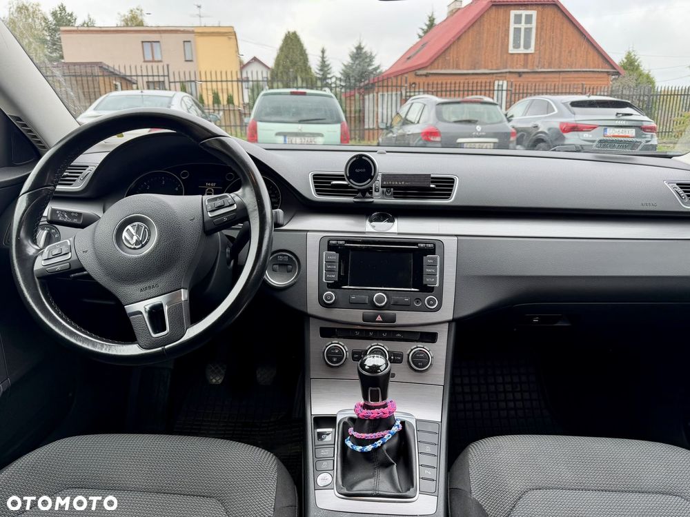 Volkswagen Passat - 9