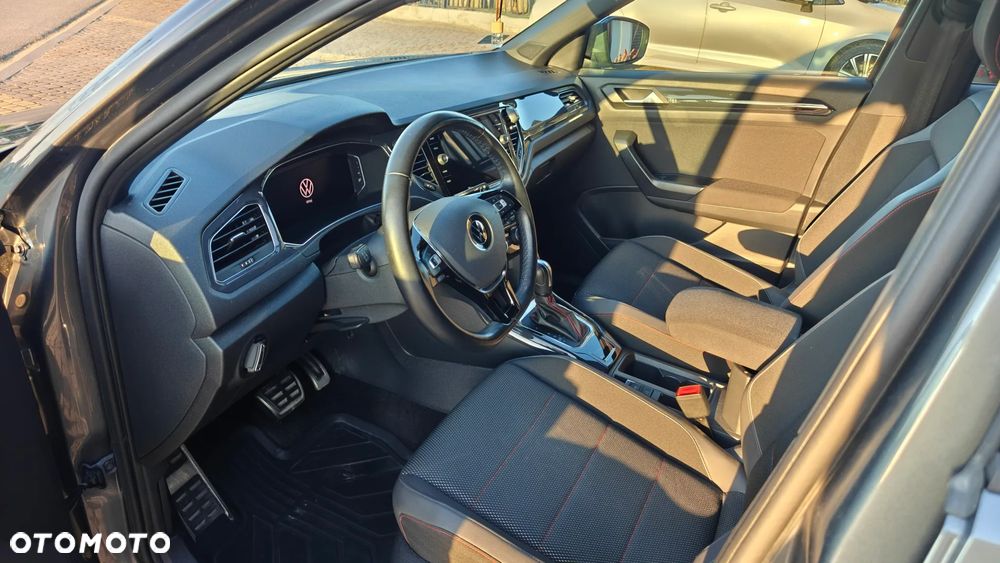 Volkswagen T-Roc - 3
