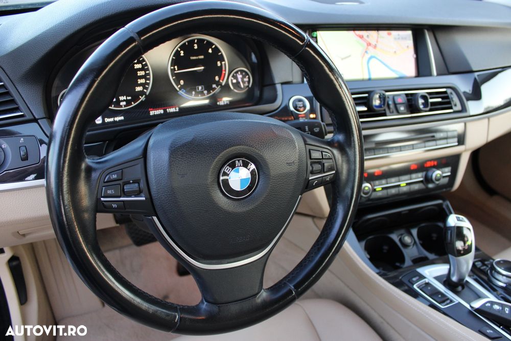 BMW Seria 5 520d Aut. - 34
