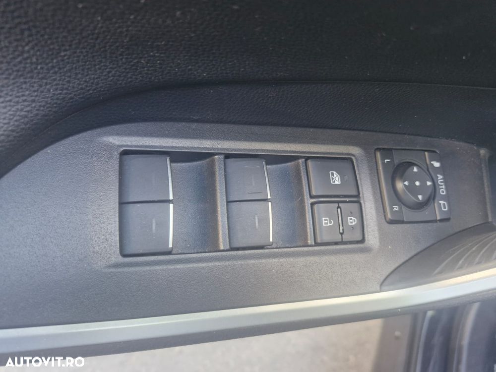 Toyota RAV4 2.5 VVT-iE 4x4 Dynamic - 13