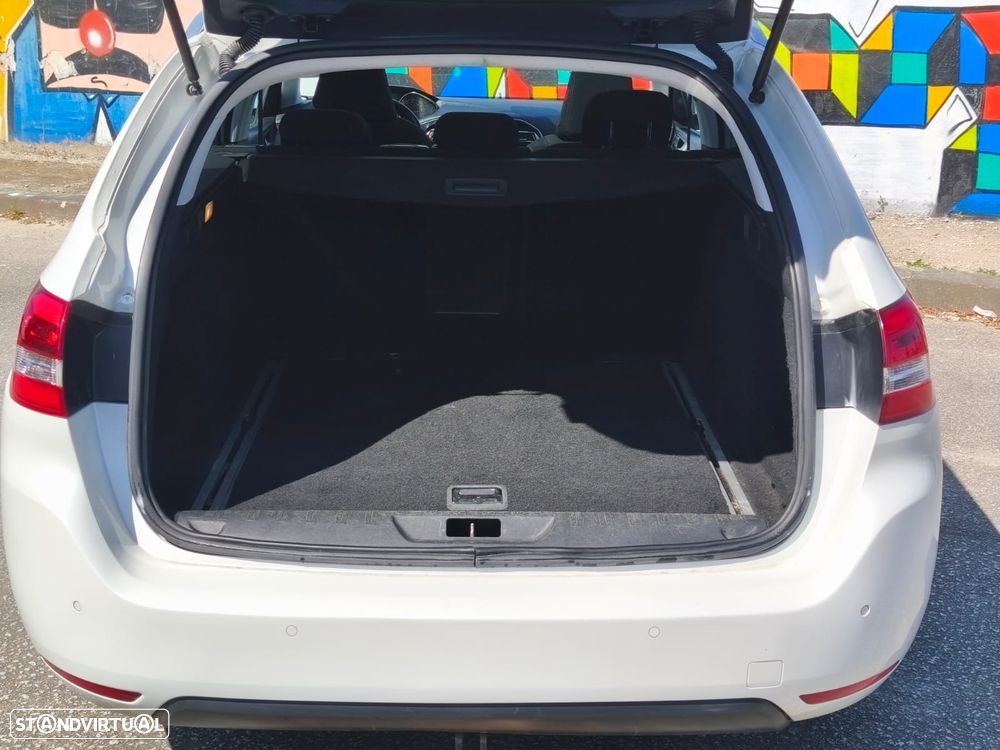 Peugeot 308 SW BlueHDi 120 Stop & Start Allure - 19