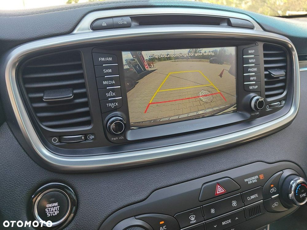 Kia Sorento - 26