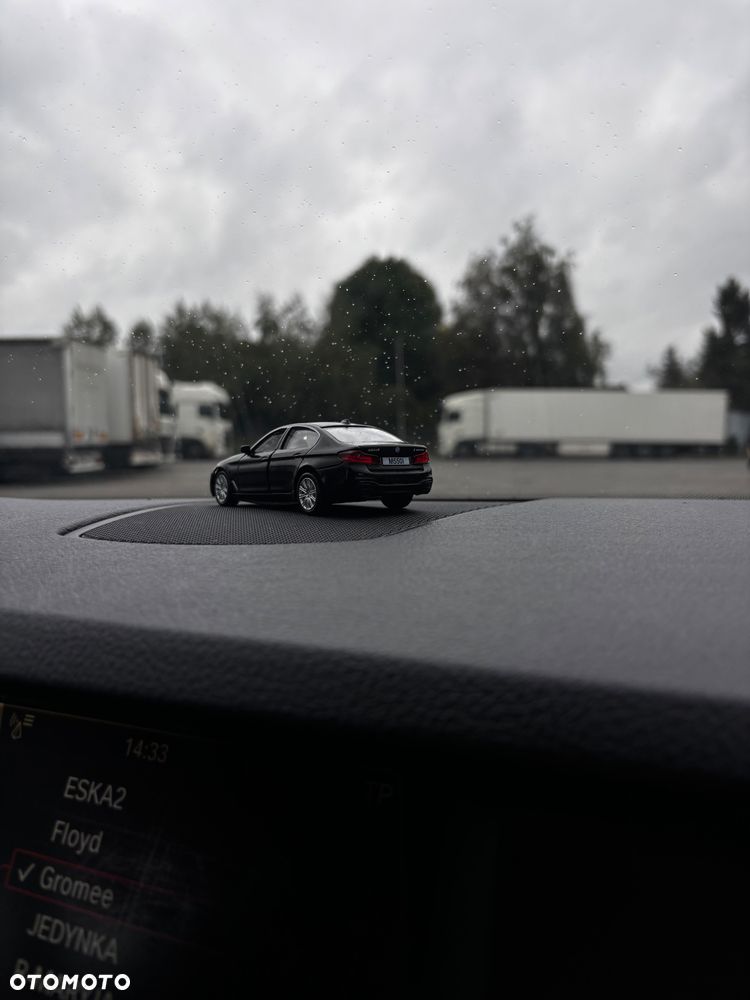BMW Seria 5 520d - 19