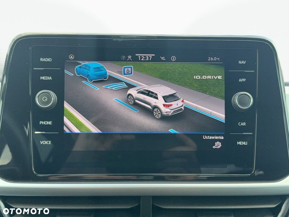 Volkswagen T-Roc - 17